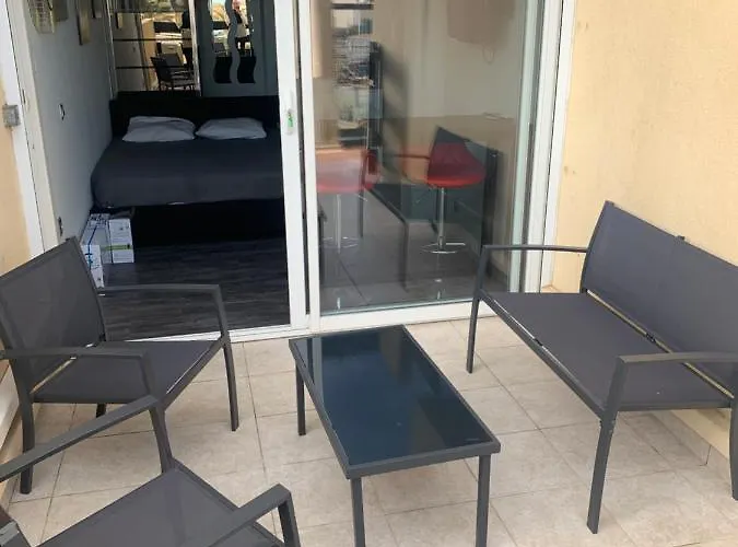 Apartment Nid Douillet Dans Les Coursives Du Village Naturiste Du Cap D Agde